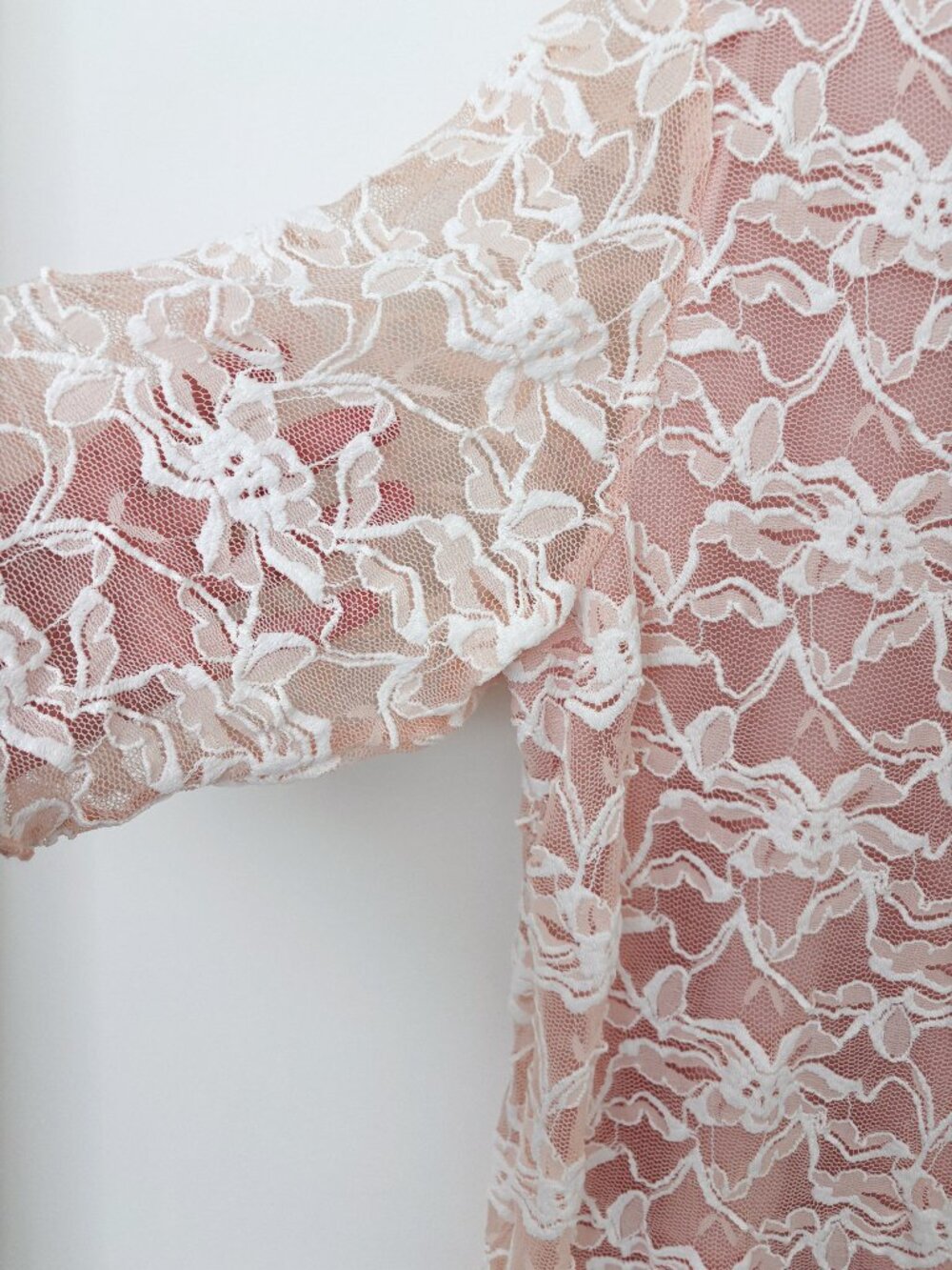 Dress Barn Woman 2X Pink Beige White Floral Lace Mesh Top Short Sleeve Plus Size - Picture 5 of 5